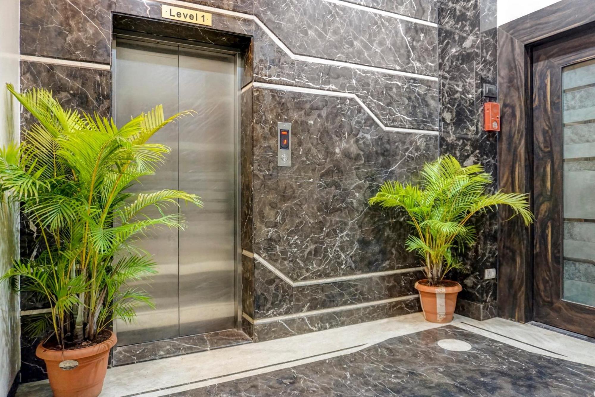 Hotel Tej Inn Plaza Near Igi Airport Delhi New Delhi Extérieur photo